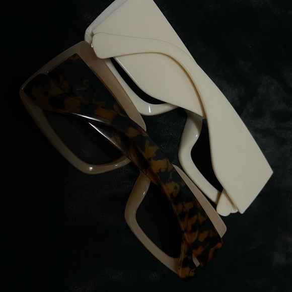 Square Frame Sunglasses - Bundle - Picture 2 of 2